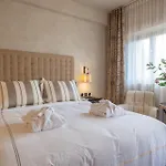 Alistos Hotel