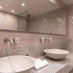 Alistos Hotel
