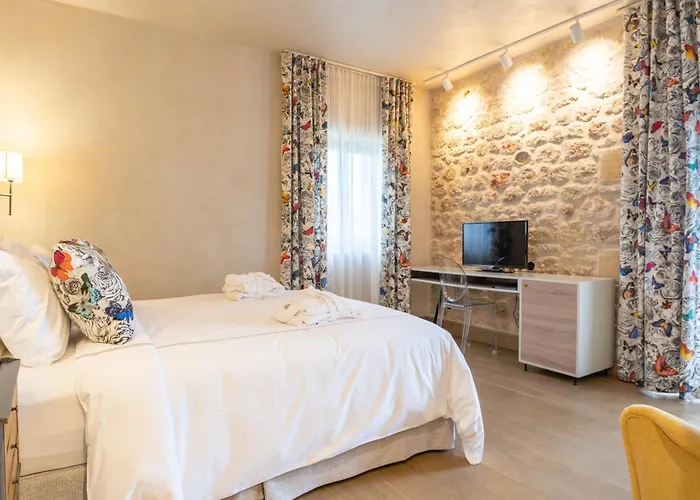 Alistos Hotel