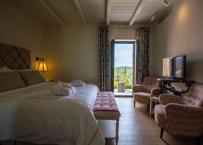 Alistos Hotel