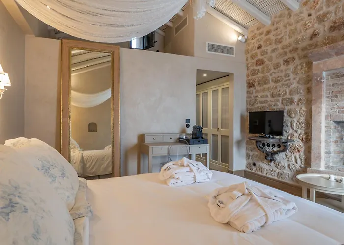 Alistos Hotel